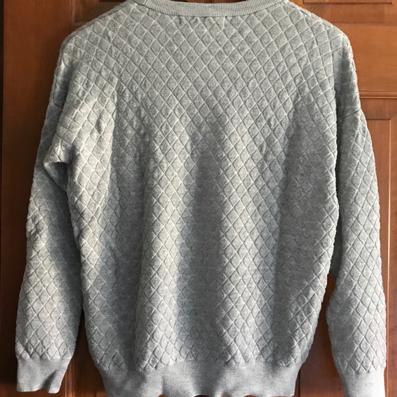 Soft gray sweater - Picture 2 of 2
